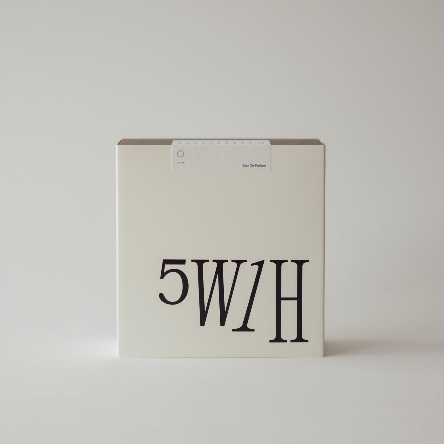 01 MINERAL (ミネラル)オードパルファム100ml